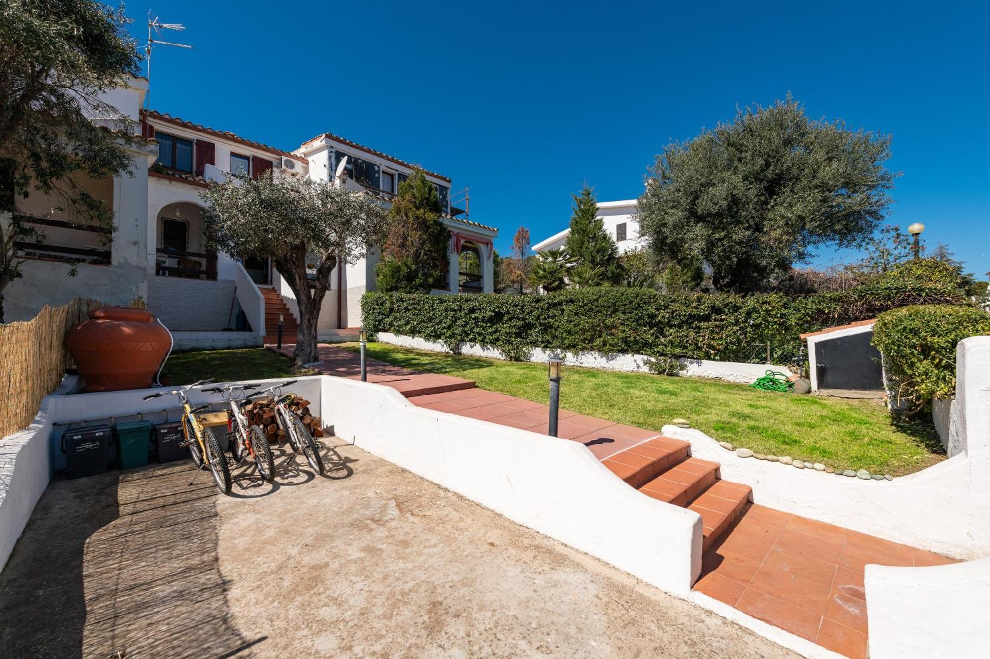 Damiano Holiday House Porto Columbu - Perd'E Sali Exterior photo